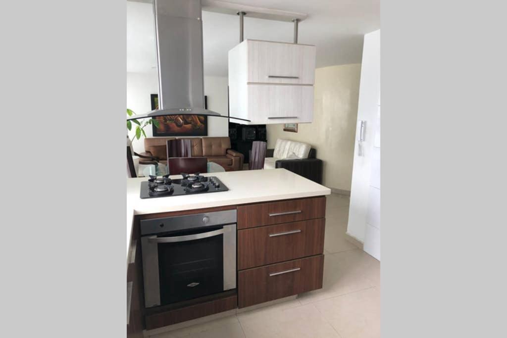 Apartamento Amoblado Con Excelente Ubicacion เปเรย์รา ภายนอก รูปภาพ