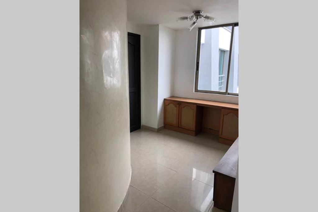 Apartamento Amoblado Con Excelente Ubicacion เปเรย์รา ภายนอก รูปภาพ