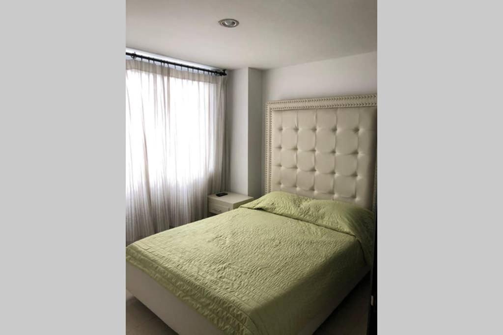 Apartamento Amoblado Con Excelente Ubicacion เปเรย์รา ภายนอก รูปภาพ